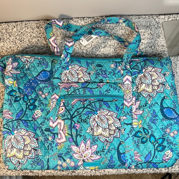 Vera Bradley Bags Nwt Vera Bradley Deluxe Travel Tote Peacock Garden Poshmark